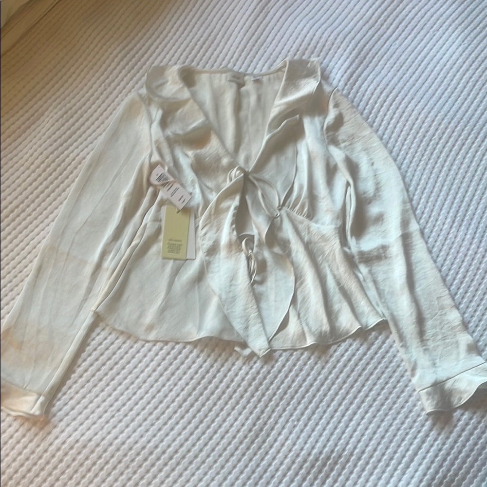 Elegant Aritzia brand, Wilfred, White Women's Top